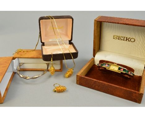 A LADIES RITMA WATCH, bangle and earrings