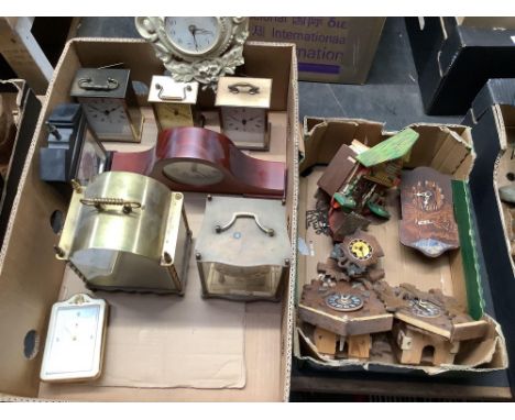2 CARTONS OF CLOCKS, ONE CONTAINING CUCKOO CLOCKS IN VARIOUS STATE OF REPAIR, SMALL MANTEL PIECE CLOCKS, MODERN CARRIAGE CLOC