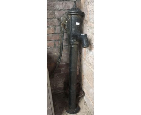 VINTAGE CAST IRON VILLAGE WATER PUMP