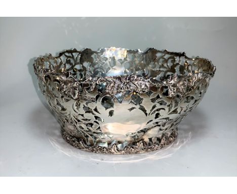 A pierced silver oavl fruit basket with cast fruiting vine border, 12.2oz., Chester 1901, maker G N : R H 