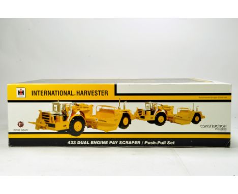 First Gear Precision Detail International Harvester 433 Dual Engine Pay Scraper Set. E to NM in Box.