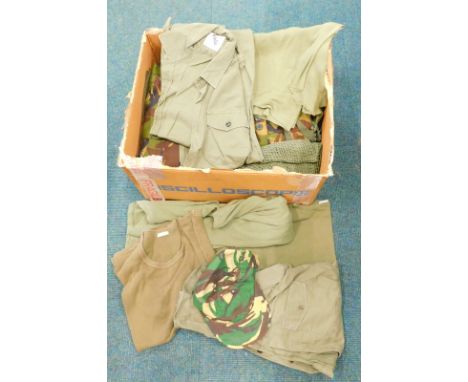 Various modern military army related and other clothing, to include khaki cap, green t-shirts, etc (size unknown, a quantity)