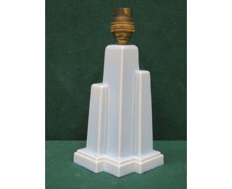 ART DECO STYLE GLAZED CERAMIC TABLE LAMP, APPROXIMATELY 23cm HIGH 