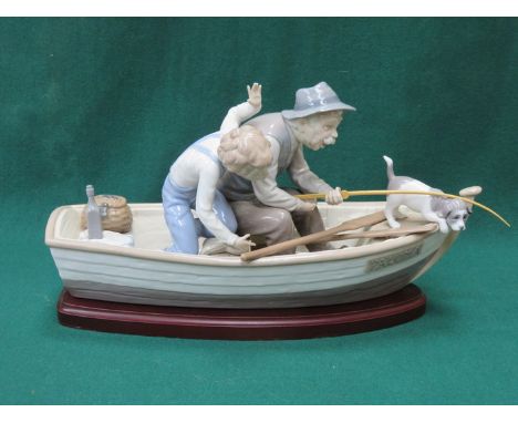 LLADRO GLAZED CERAMIC FIGURE GROUP - FISHING WITH GRAMPS ON WOODEN PLINTH NO 5215