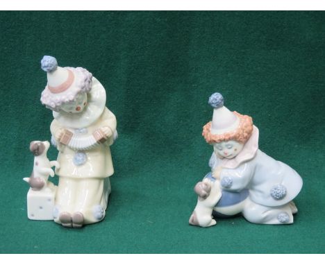 TWO LLADRO GLAZED CERAMIC CLOWNS 