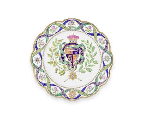 A Flight Worcester plate from the first Duke of Clarence service, circa 1789The scalloped edge painted with an elaborate bord