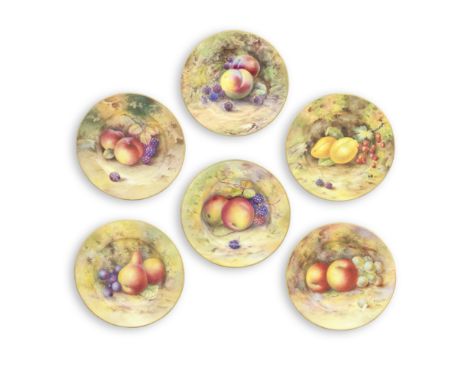 Six Royal Worcester 'Painted Fruit' small plates, dated 1924-29Fully painted with ripe fruits including apples and berries am