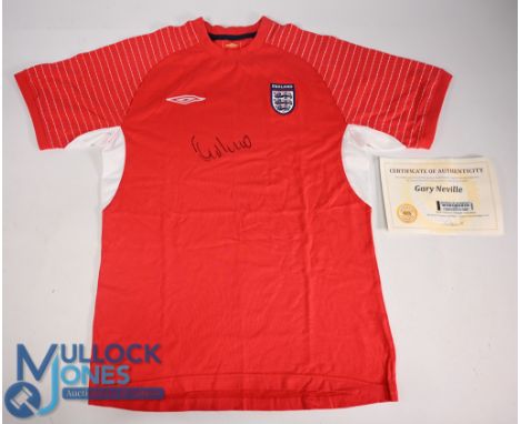 England FC Football T-Shirt hand signed by Gary Neville Size Medium Umbro with COA (G)