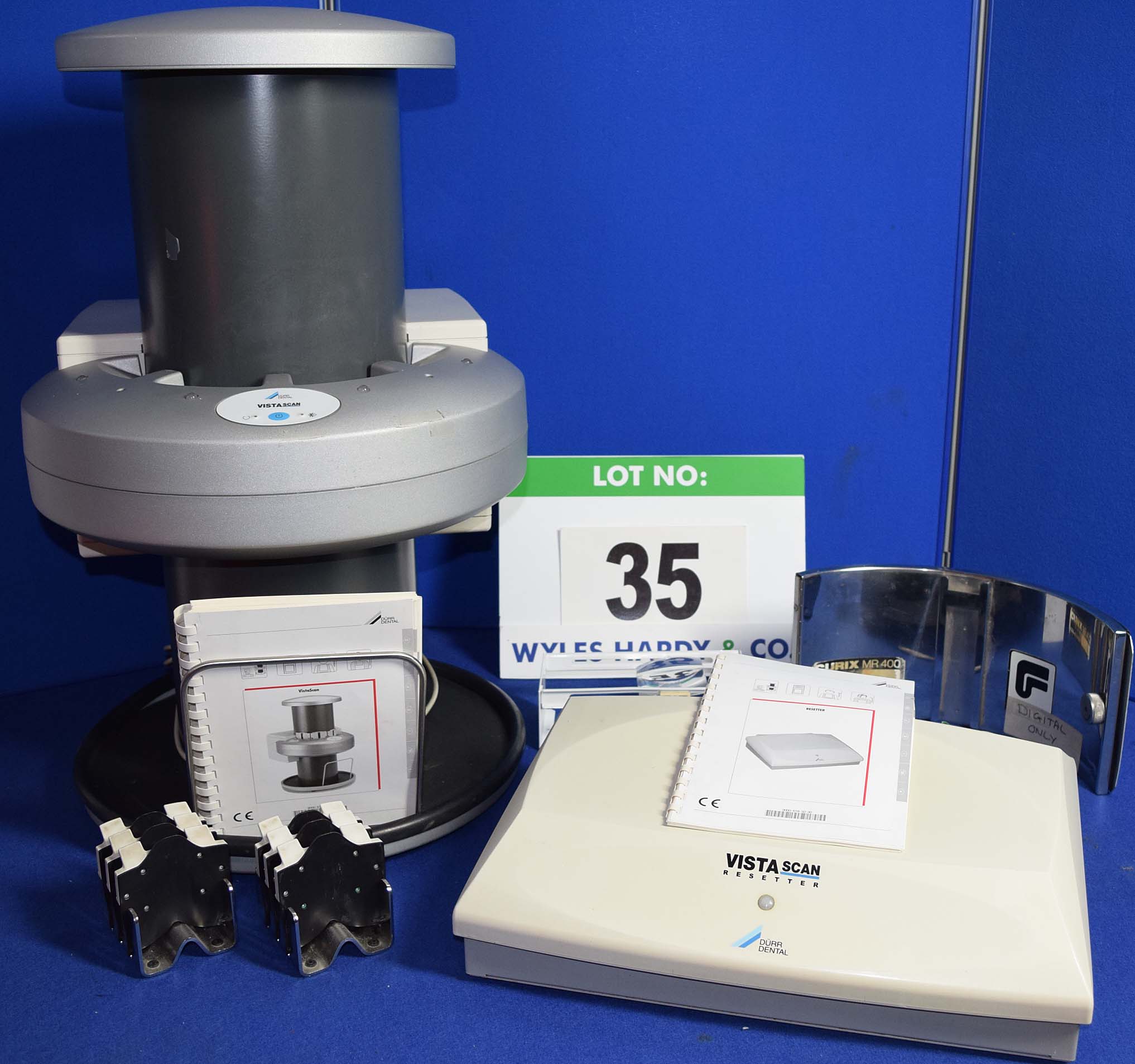 A DURR DENTAL Vista Scan D74321 Digital XRay Plate Scanner with USB