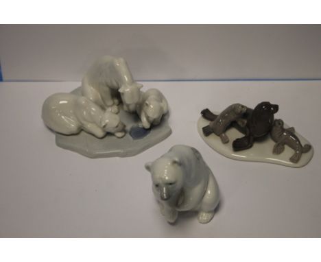 A LLADRO FIGURE GROUP OF POLAR BEARS, A LLADRO FIGURE GROUP OF SEA LIONS together with a LLadro Polar Bear  (3)