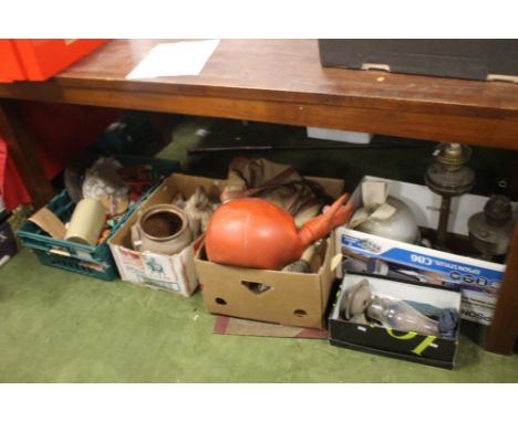 A QUANTITY OF SUNDRIES to include stoneware, parafin lamps, small vintage space hopper etc.