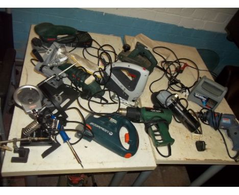 A SELECTION OF UNBOXED POWER TOOLS