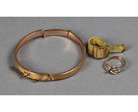 A small quantity of gold items all in as found condition including 9ct bangle, 9ct knot ring and antique mesh buckle ring (un