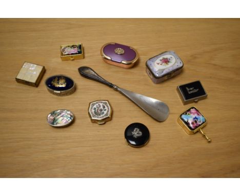 A selection of various trinket boxes, mostly gilt and white metal but including one Limoges porcelain example, sold along wit