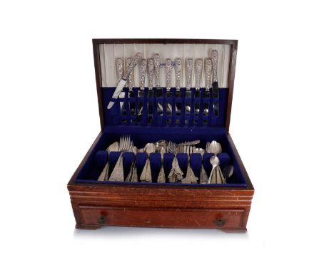 SUITE OF AMERICAN STERLING SILVER CUTLERY, S.KIRK & SON, LATE 19TH / EARLY 20TH CENTURY comprising twelve table forks, twelve