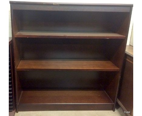 A three shelf oak bookcase 92 x 89 x 28cm