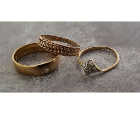 A 22ct gold band set with a round diamond approx. 3pts 3.79g; a 9ct rose gold keepers ring 1.22g; an 18ct gold &amp; platinum