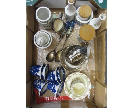 Set of six Doulton Burslem blue Willow pattern transfer printed ramekins, two Royal Doulton Bunnykins items, small quantity o
