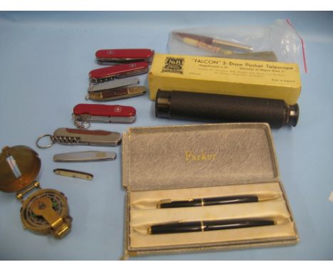 Small quantity of various pen knives, boxed Parker pen set, pocket telescope and a brass cased compass