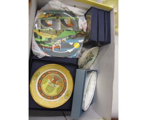 Quantity of various trinket dishes including Aynsley and Royal Worcester