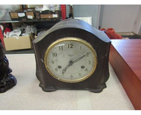 A Bakelite Smith's electric mantel clock