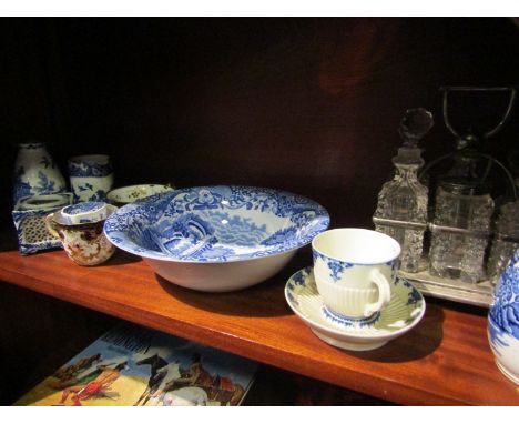 A small quantity of blue and white china including a Copeland Spode bowl and a six piece cruet set