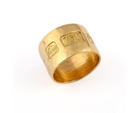 the wide band ring with maker's mark and hallmarked for London 1977, 16.2 grams. Size S 1/2. ** With some wear and scratches.