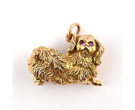 realistically formed, with ruby eyes, 2.5cm long, 10.6 grams. ** No obvious damage or repair.