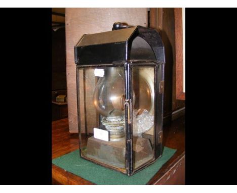 A 30cm high lamp