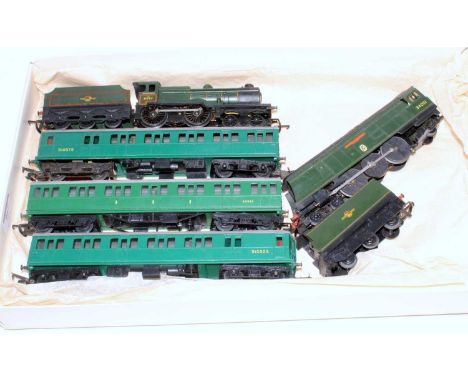 Triang BR Southern Region selection, Bulleid Pacific 'Winston Churchill' (G), class L1 engine and tender (G) and 3 car EMU (G