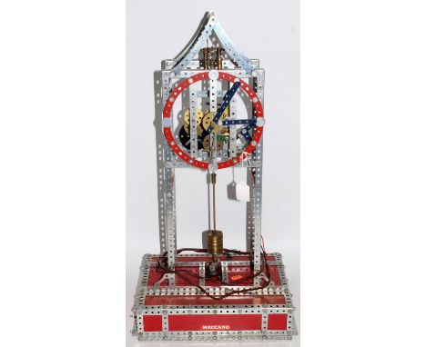 Meccano pendulum clock, will benefit from cleaning (G)