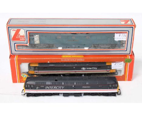 A Hornby R802 class 47 diesel locomotive in InterCity livery no. 47487 (VG-BG),a Lima class 47 in InterCity Swallow livery no