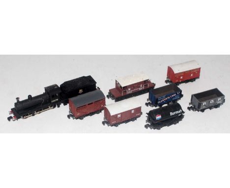 Mixed makes N gauge selection 0-6-0 BR black engine and tender No. 65670 (G) and 7 goods wagons (G)
