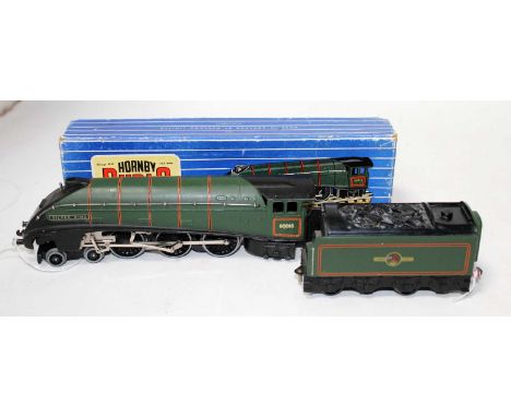 A Hornby Dublo EDL 11 "Silver King" locomotive (G-BG) sold with a "Golden Fleece" tender, which has been fitted with scale wh