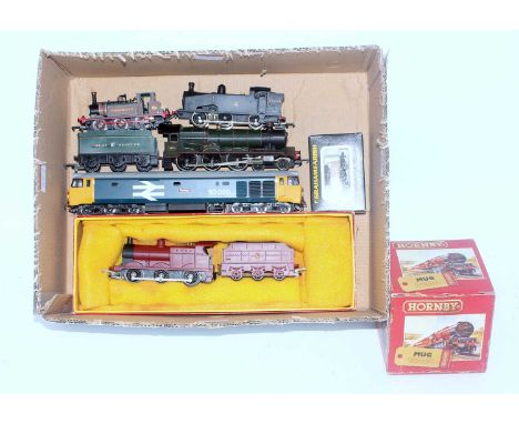 Tray of mixed items: Triang CKD box containing maroon 0-6-0 loco and tender, box marked 'Hand Made Prototype', with Hornby cl