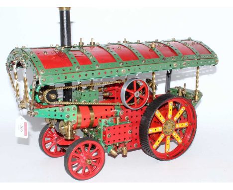 Meccano Showman's traction engine, electrically illuminated, finely detailed (E)