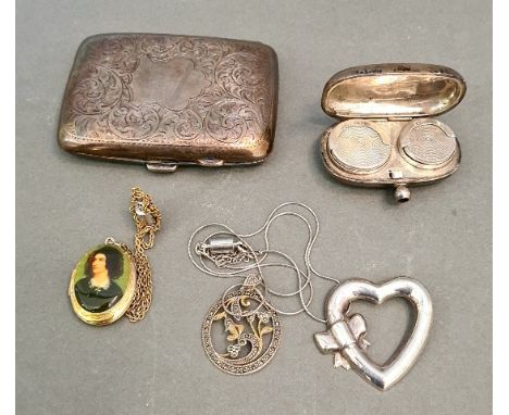 Selection of hallmarked silver items to include a cigarette case together with a double sovereign case holder, both Birmingha