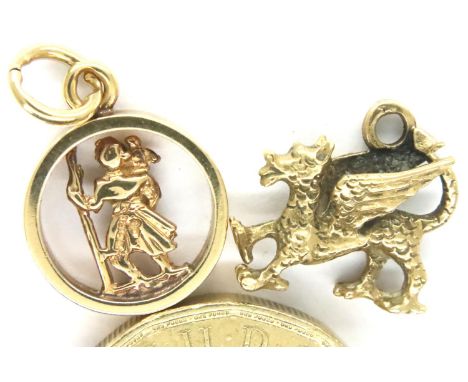 Two 9ct gold charms, each L: 2 mm, combined 2.9g. P&amp;P Group 1 (£14+VAT for the first lot and £1+VAT for subsequent lots) 
