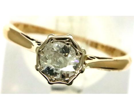 18ct gold platinum set solitaire ring, size L/M, 2.4g. Diamond chipped at one claw setting, shank perfectly circular though h