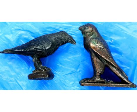 Two small bronze bird figurines, largest H: 35 mm. P&amp;P Group 1 (£14+VAT for the first lot and £1+VAT for subsequent lots)