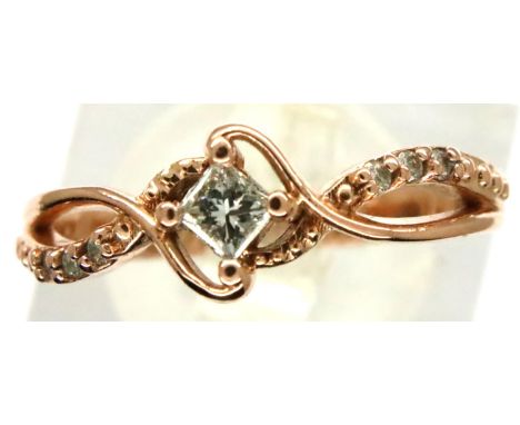 14ct rose gold diamond set solitaire ring with cushion cut stone and diamond shoulders, size N, 2.4g. P&amp;P Group 1 (£14+VA