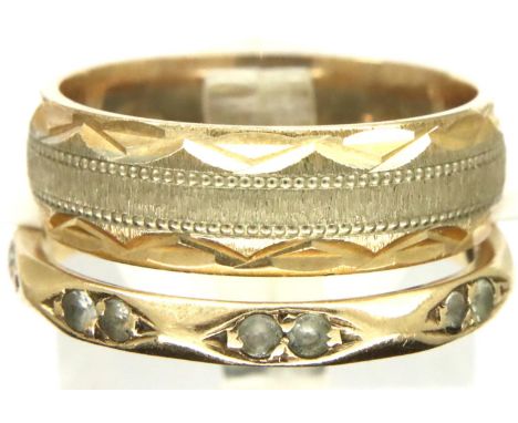 Two 9ct gold rings, size N and O, combined 6.6g, one stone set. P&amp;P Group 1 (£14+VAT for the first lot and £1+VAT for sub