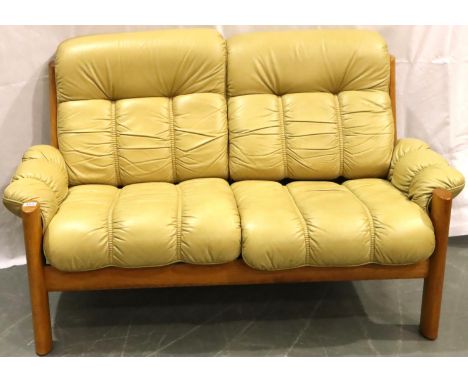 Ekornes Stressless Montana two seat sofa with biscotti leather, 150 x 94 x 86 cm H. Not available for in-house P&amp;P, conta