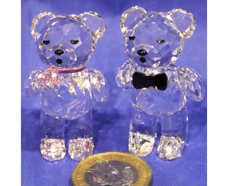 Pair of Swarovski teddy bears, boxed, H: 40 mm. P&amp;P Group 1 (£14+VAT for the first lot and £1+VAT for subsequent lots) 