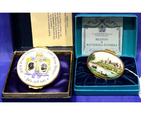 Halcyon days enamel pill box - Windsor Castle, boxed and a further enamel pill box. P&amp;P Group 1 (£14+VAT for the first lo