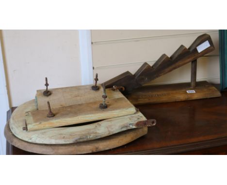 Fremlins K &amp; G stillage stand and two vintage wood toilet seats W.58 and 39cm