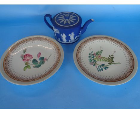 A Wedgewood Teapot and 2 19thC Copeland Cake Plates