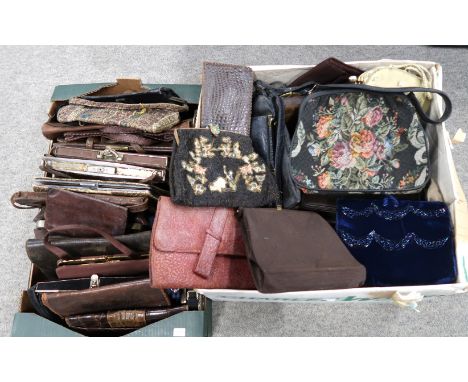A large collection of vintage ladies handbags and clutch bags Condition Report: Not available for this lot