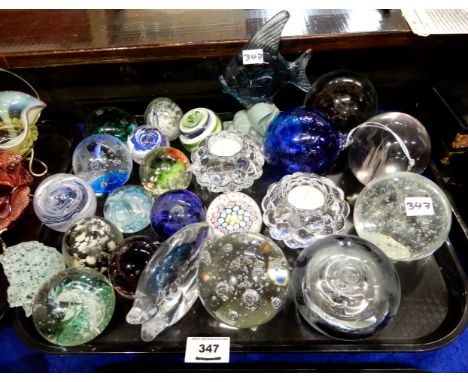 Assorted glass paperweights etc Condition Report: Condition is good but they do need a wash - one Selkirk and one Caithness. 