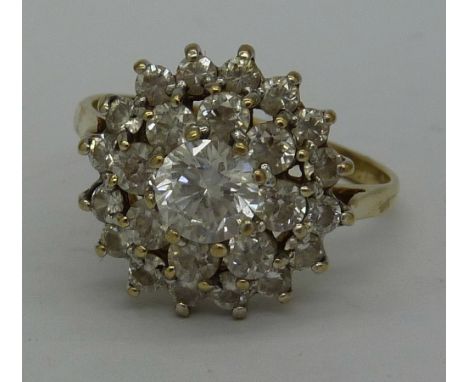 A 9ct gold and cubic zirconia cluster ring, weight 3.1g, size P